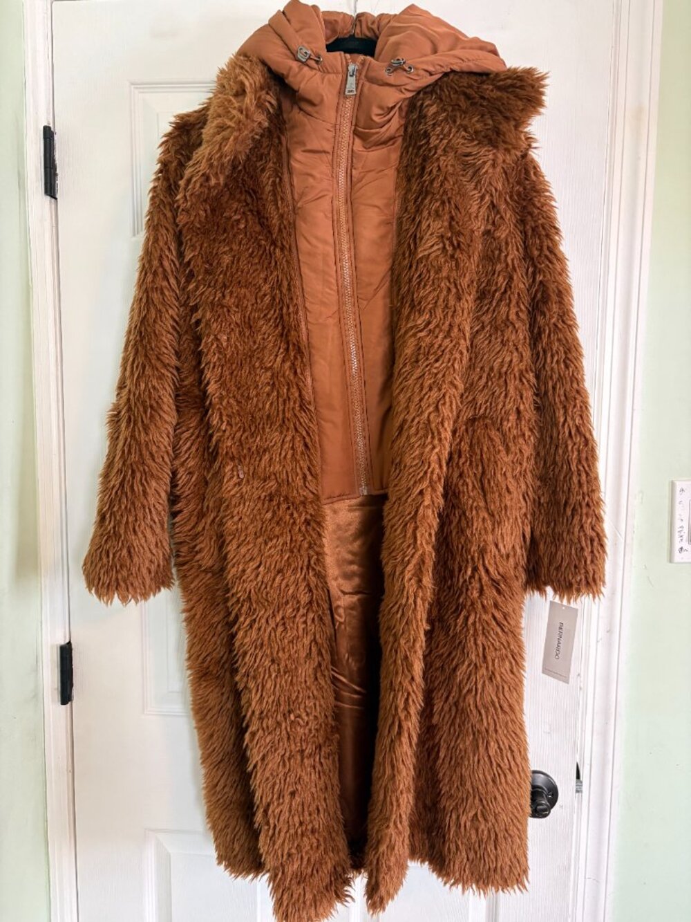 Bernardo Teddy Coat Faux Fur Brown Women’s Small NWT Long Cozy Winter Jacket